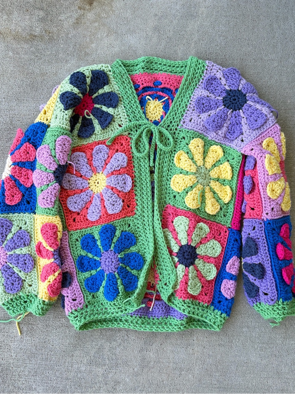 Vintage 90s granny square crochet cardigan retro daisy flower patchwork sweater - Picture 5 of 7